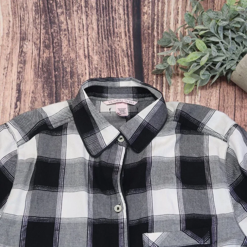 Victoria's Secret Black White Silver Long Sleeve Plaid Flannel Shirt Size XS - Picture 2 of 10